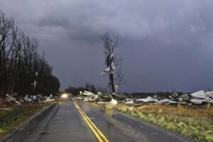 Estados Unidos: al menos 14 muertos en Missouri y Arkansas por tormentas desatadas tras el paso de múltiples tornados