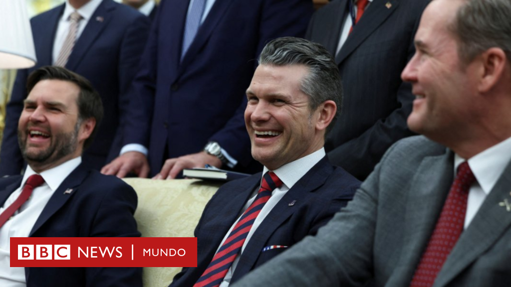 "Europa patética" y otras 4 revelaciones del chat del gabinete de Trump en el que añadieron a un periodista sin darse cuenta