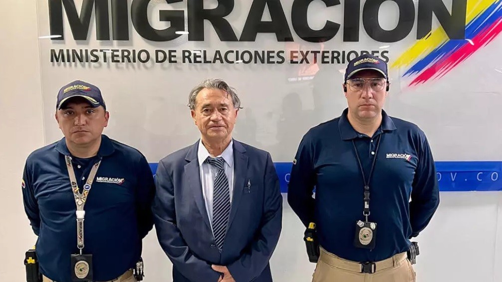 Excapo del cartel de Pablo Escobar queda en prisión preventiva tras volver a Colombia - AlbertoNews