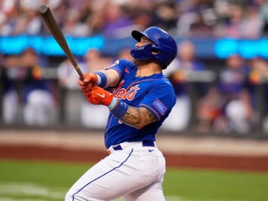 receptor venezolano Francisco Álvarez