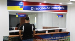 Gobierno anuncia horario especial en administración pública por sequía