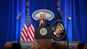 Gobierno de Trump confirma que pedirá información de contribuyentes indocumentados al IRS - AlbertoNews