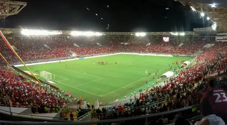 Himno peruano fue pitado en Maturín como respuesta a visita hostil de la Vinotinto en Lima (Video) - AlbertoNews