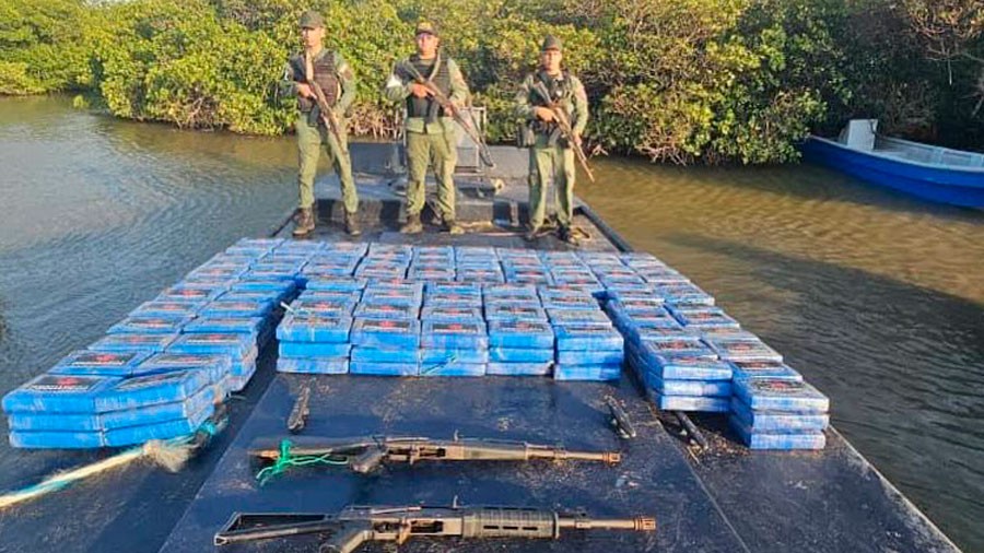 Incautan 300 panelas de cocaína y armamento en el Zulia | Diario El Luchador