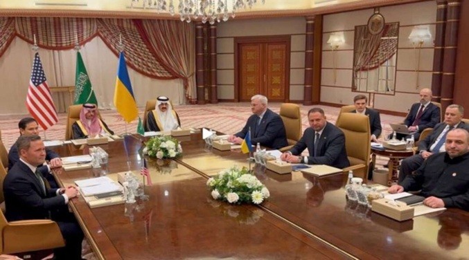 Inicia reunión EE.UU.-Ucrania para avanzar en acuerdo con Rusia
