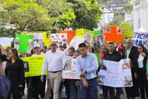 Jorge Rodríguez promete traer a los 238 venezolanos
