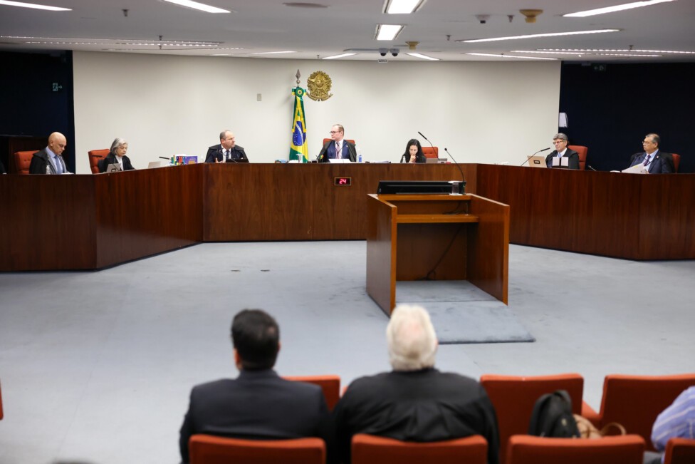 Juicio aleja militares de la política y mutila a ultraderecha en Brasil : IPS Agencia de Noticias