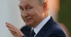 Kremlin: Putin apoya la postura de Trump sobre Ucrania, pero hay preguntas que responder