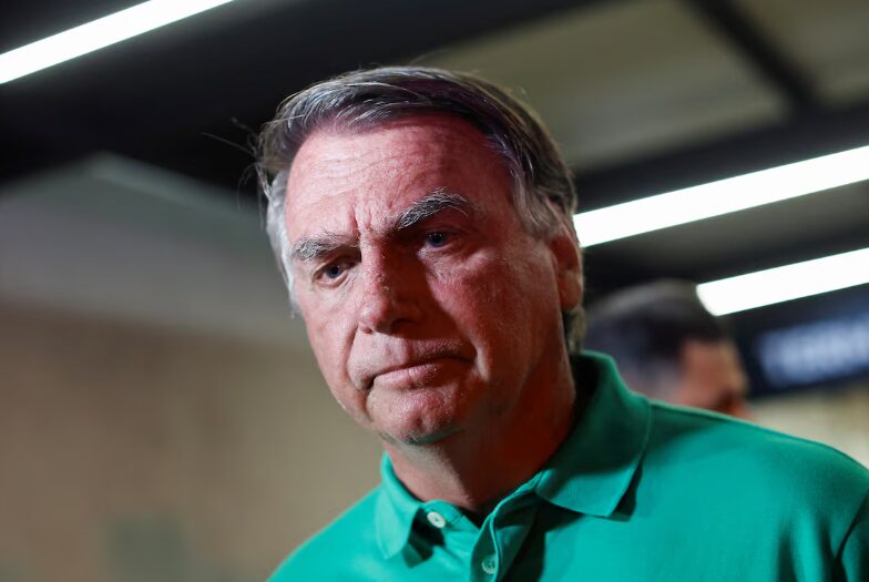 La Fiscalía de Brasil desestimó los argumentos de Bolsonaro para evitar el juicio por intento de golpe - AlbertoNews