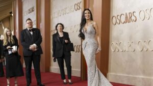 Los vestidos joya de Demi More y Selena Gómez los más admirados de los Óscar