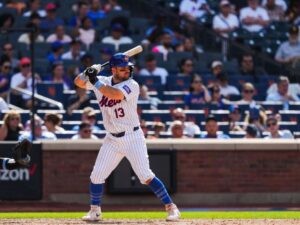 Luis Torrens estuvo perfecto en victoria ante Nacionales
