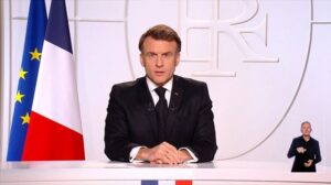 Macron ofrece su arsenal nuclear como protección ante la "amenaza de Rusia"