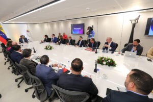 Maduro activa Motor Hidrocarburos para apuntar a la exportación