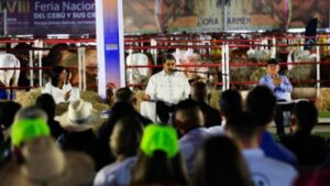 Maduro anuncia que abogados en El Salvador actuarán para lograr liberar a venezolanos enviados a ese país