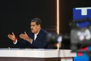 Maduro pide medidas de protección para venezolanos “secuestrados” en El Salvador