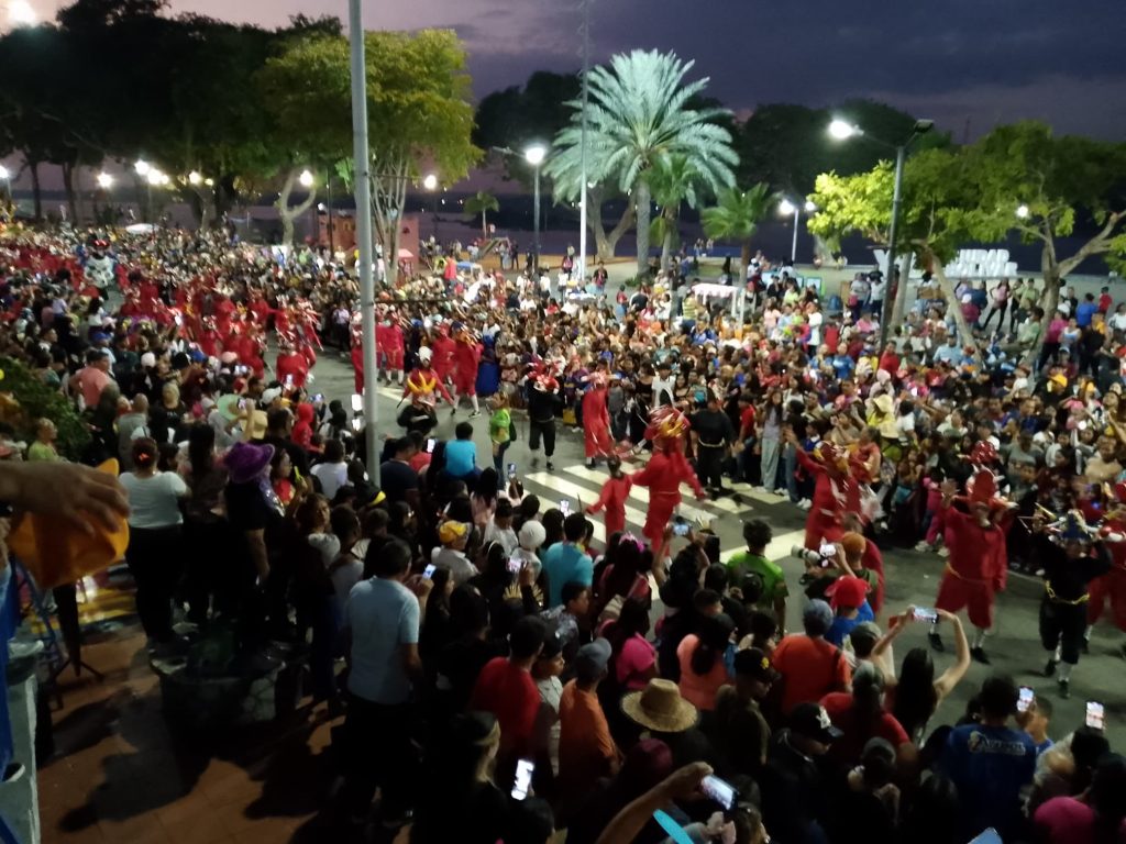 Más de 100 diablos danzaron en la Ruta del Calipso Bolívar 2025 | Diario El Luchador