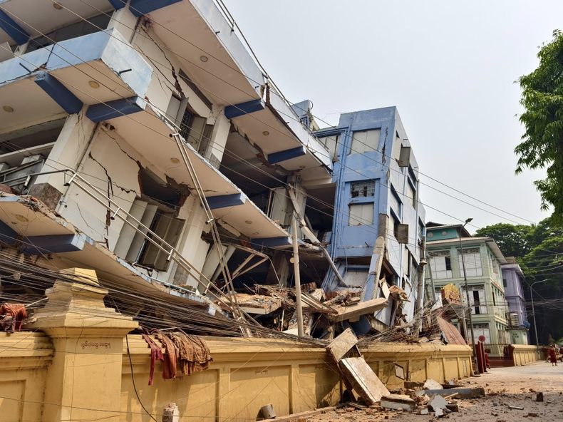 Más de 1.600 muertos en Myanmar por terremoto