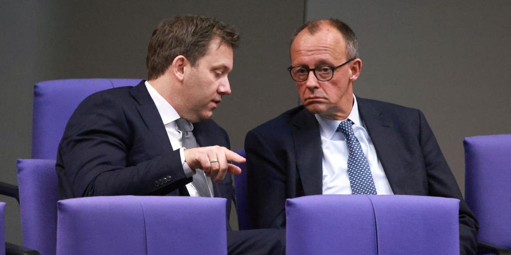Merz logra un acuerdo para romper el techo de deuda constitucional y rearmar a Alemania