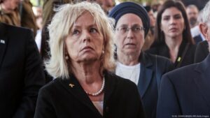 Moción de censura contra la fiscal general de Israel – DW – 23/03/2025
