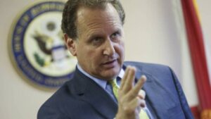 Muere Lincoln Díaz-Balart, excongresista de EE.UU.