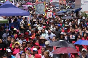 Oficialismo marchó en conmemoración de los 12 años de la muerte de Hugo Chávez