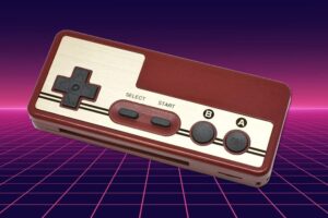 Por qué los mandos de las NES japonesas tenían micrófonos y no se podían desenchufar de las consolas