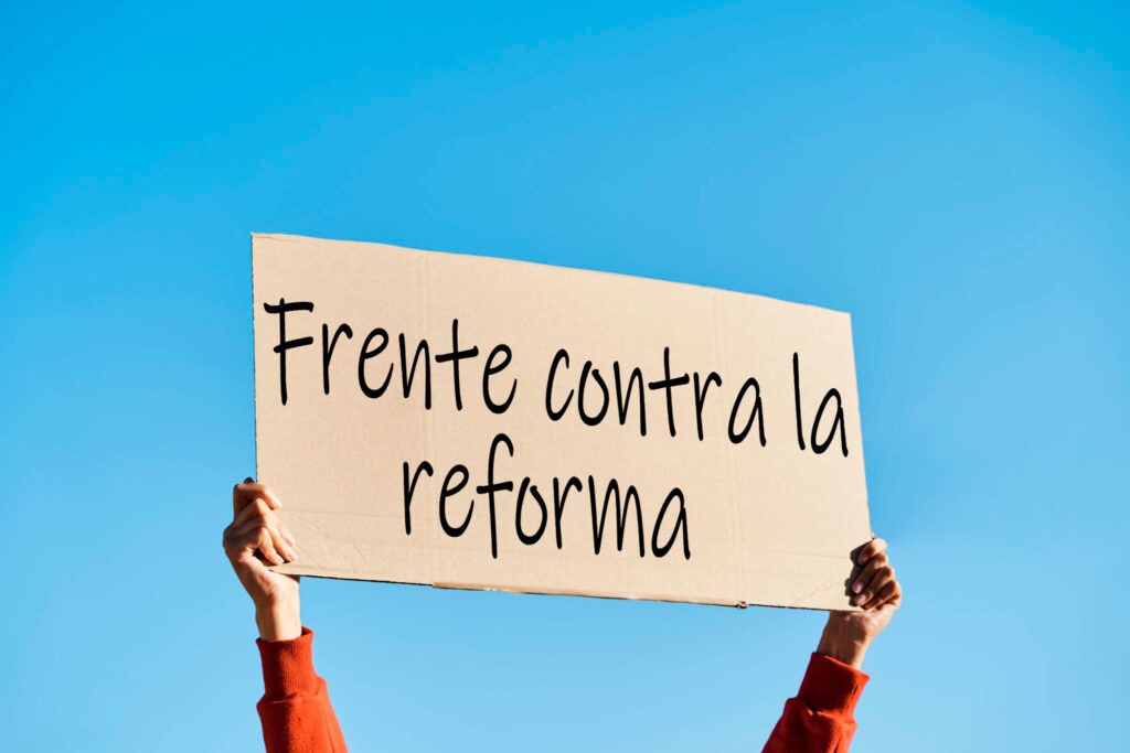 Por un frente nacional contra la reforma constitucional madurista, por Froilán Barrios N.
