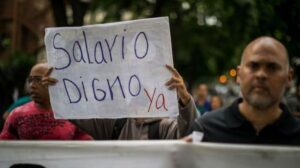 Cendas-FVM: Un docente necesita casi 30 veces su sueldo para alimentar a su familia