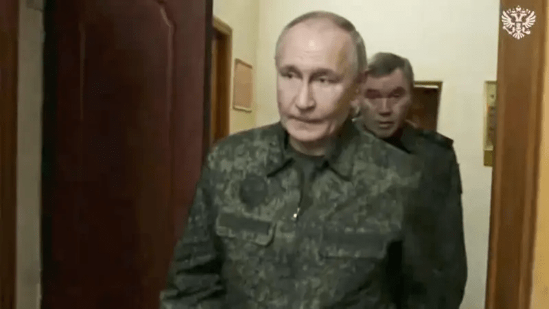 Putin dice que están a punto de recapturar Kursk mientras una delegación de Trump llega a Moscú para negociar una tregua
