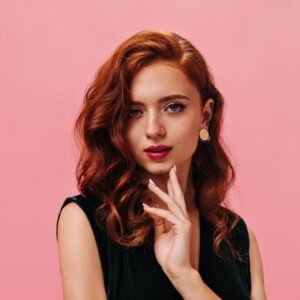 Reflejos digitales: el impacto de las redes sociales en la belleza