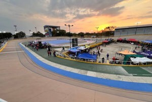 Reinaugurado el Velódromo Carlos Anzola con Nacional de Ciclismo