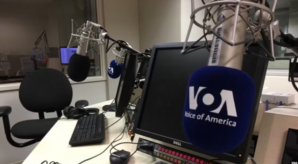 Reporteros Sin Fronteras: El final de la Voz de América amenaza la libertad de expresión en todo el mundo - AlbertoNews