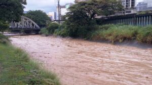 Rescatan el cuerpo sin vida de un hombre en el río Guaire - AlbertoNews