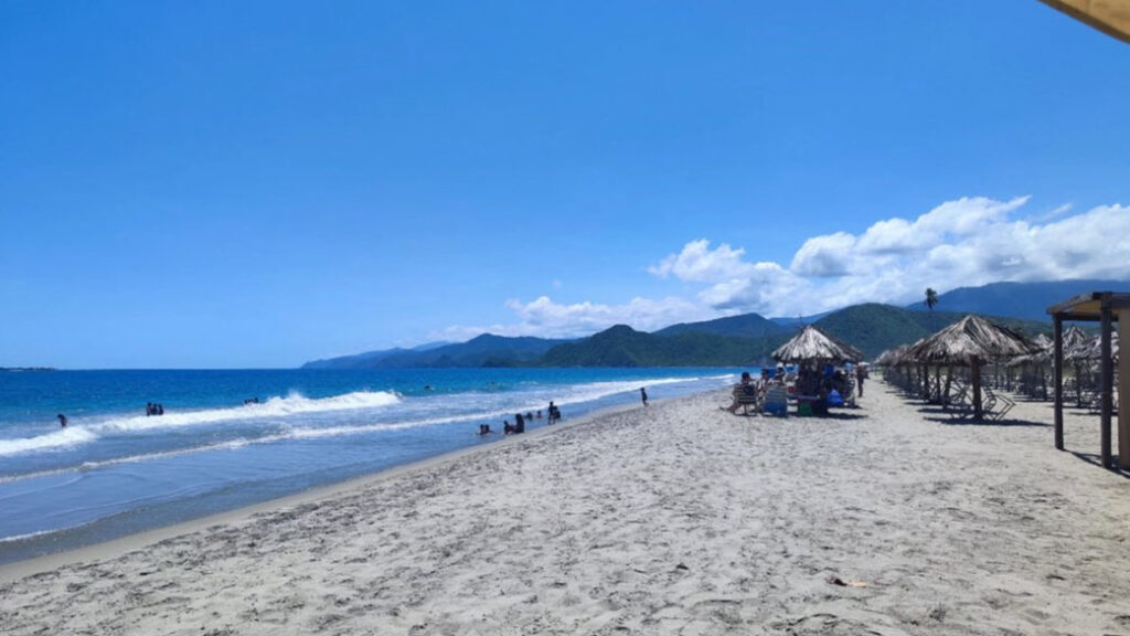 Restablecen actividad marítima en Puerto Cabello tras mar de fondo