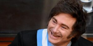 Rusia busca acercarse a Argentina mientras Milei recula de su apoyo a Ucrania