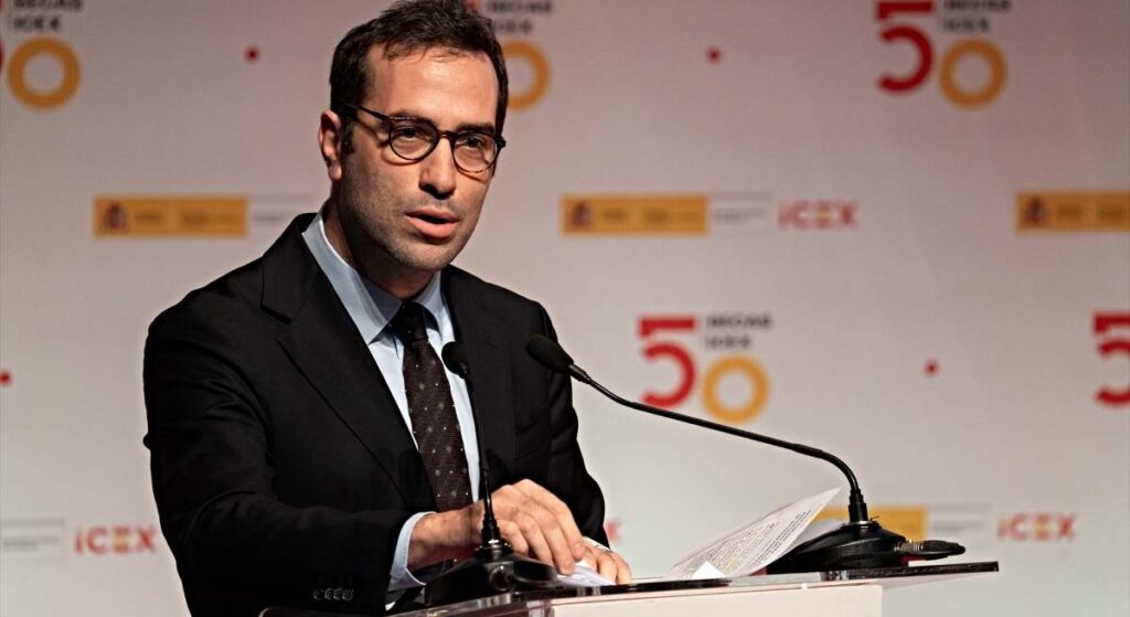 S&P mantiene el rating de España en 'A' con perspectiva estable pero avisa del riesgo de los aranceles