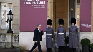 Starmer reúne virtualmente a 25 líderes para abordar la paz en Ucrania y presionar a Putin