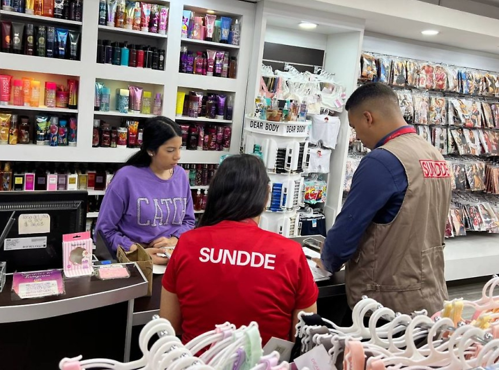Sundde fiscaliza comercios por uso de tasa BCV del dólar