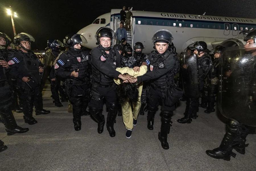 Tenaza de Trump y Bukele castiga a los migrantes de Venezuela : IPS Agencia de Noticias