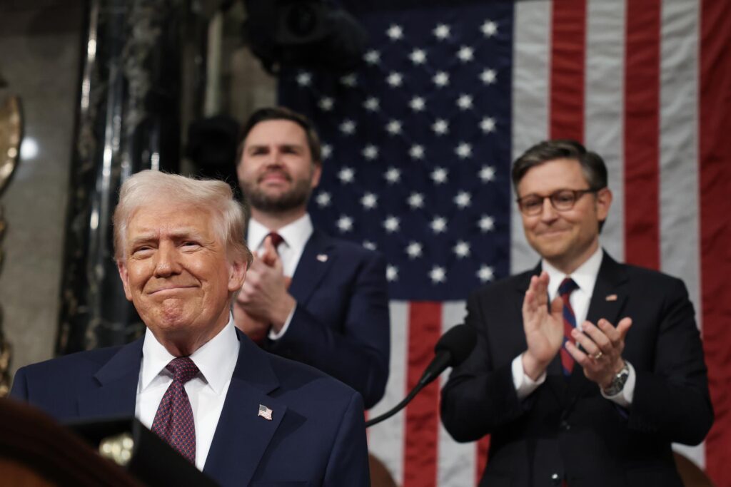 Trump destaca el apoyo de EE.UU. a Ucrania y dice que está trabajando "incansablemente" para terminar la guerra - AlbertoNews