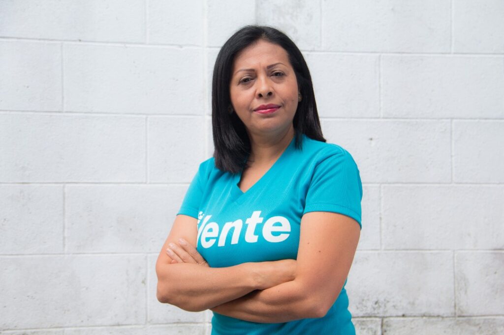 Un año sin libertad, Dignora Hernández con menos salud en El Helicoide
