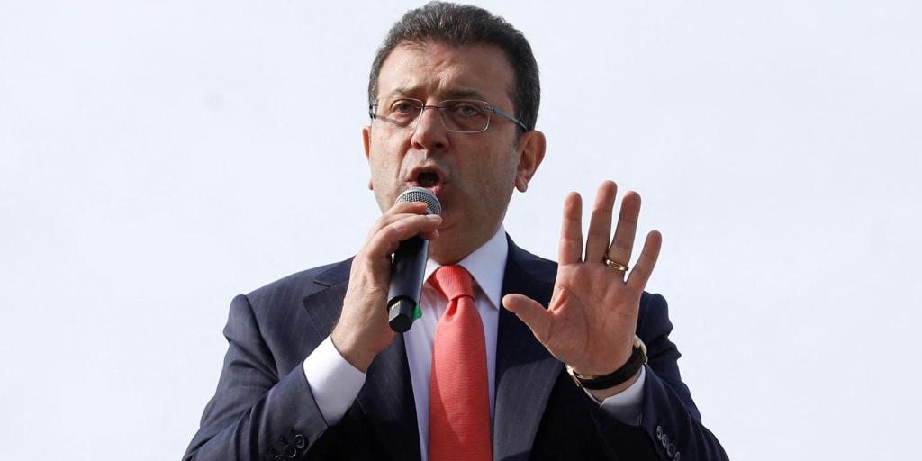 Un tribunal dicta prisión preventiva para el alcalde de Estambul y rival de Erdogan por cargos de corrupción