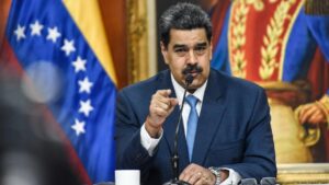 VOA | Ya sin concesiones petroleras, la polémica Ley Antibloqueo para negocios “opacos” reflota en Venezuela - AlbertoNews
