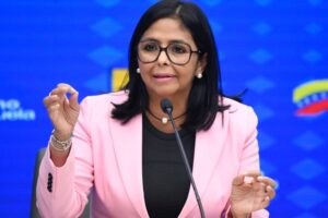 El crecimiento económico En Venezuela impulsa una gran demanda de divisas, según Delcy Rodríguez