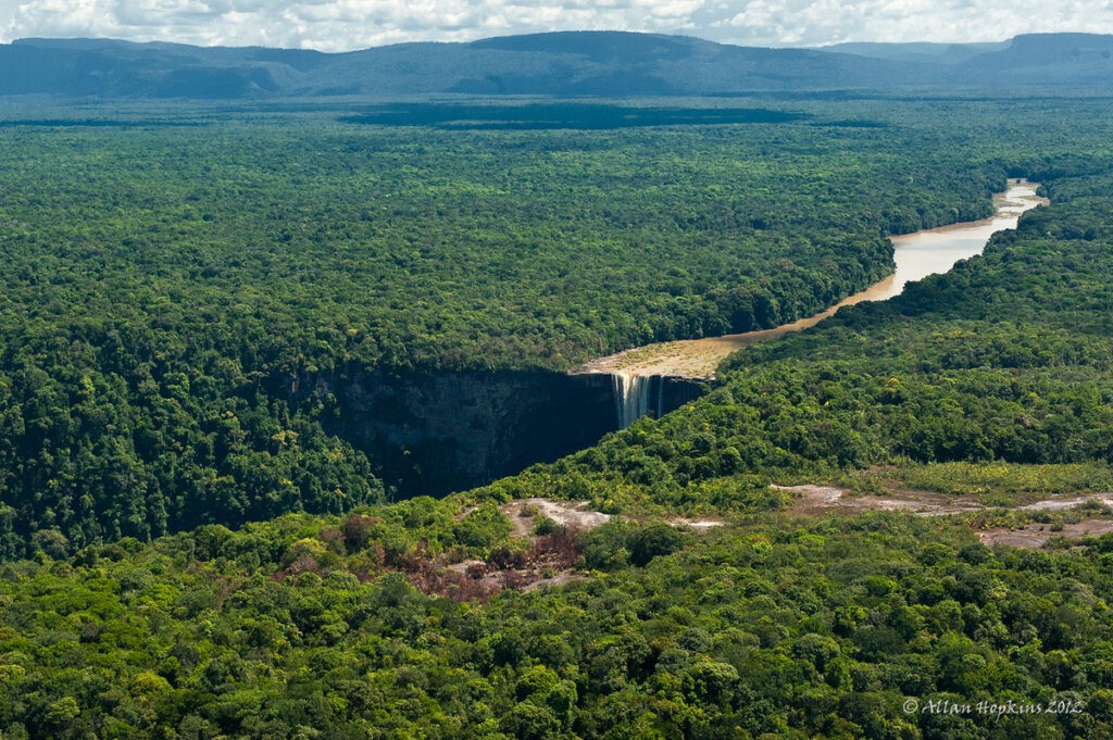 Venezuela acusa a Guyana de difundir falsa narrativa sobre ataque en la frontera