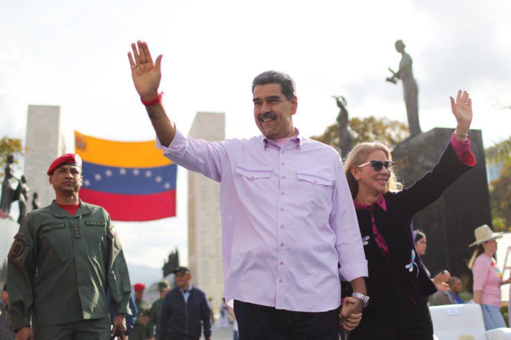Vuelos de deportación “en pausa” por medida EEUU con licencia de Chevron