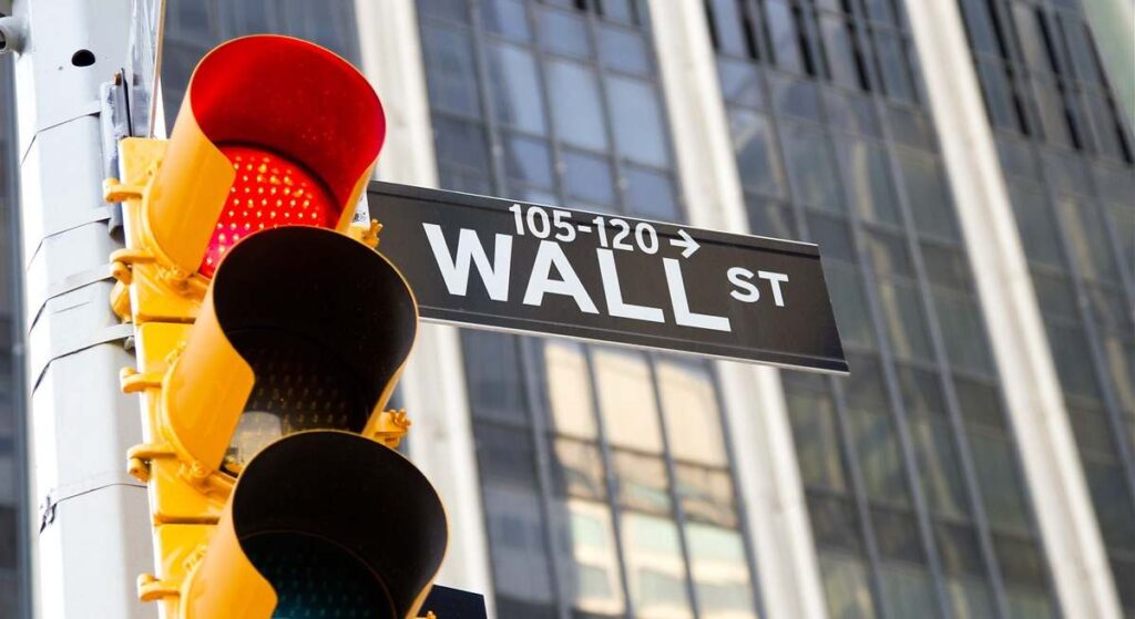 Wall Street sufre la mayor huida de capital de su historia