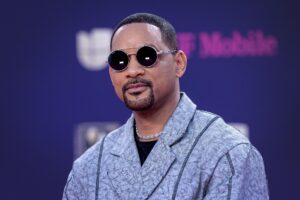 Will Smith canaliza la bofetada a Chris Rock en los Óscar en su regreso a la música