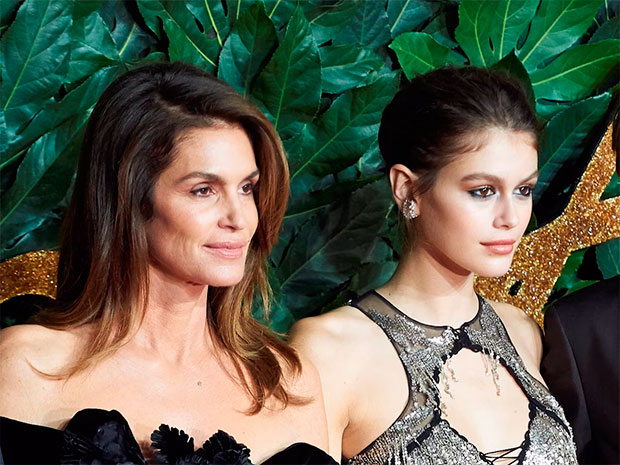 Zara confia en Cindy Crawford y a su hija Kaia para mostrar prendas sencillas y versátiles