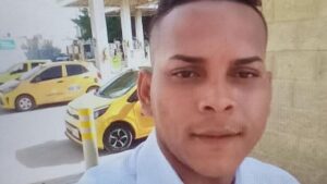 conductor habría arrollado a taxista tras discusión por choque